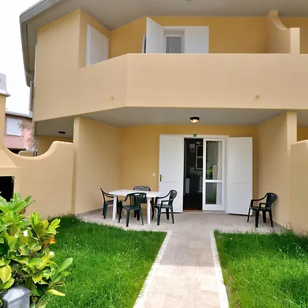 Villaggio Tivoli-9 By Interhome דירה ביביונה