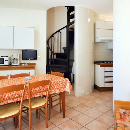 Villaggio Tivoli-9 By Interhome * ביביונה